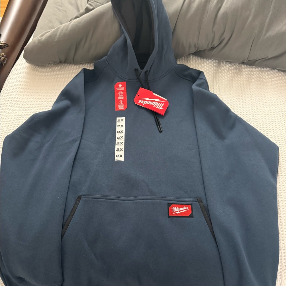 Milwaukee Men's Hoodie Pullover Size XXL Brand New with Tags